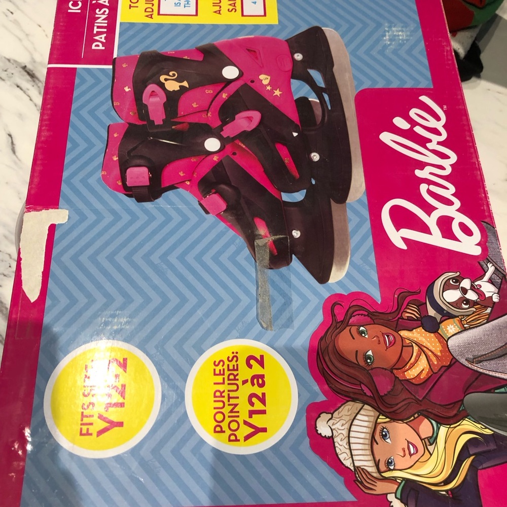 New in box Barbie youth skates